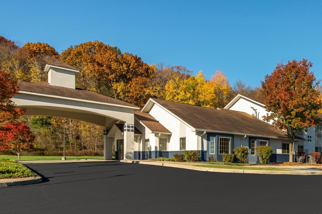 Surestay Plus Hotel By Best Western Highland Poughkeepsie Exterior photo